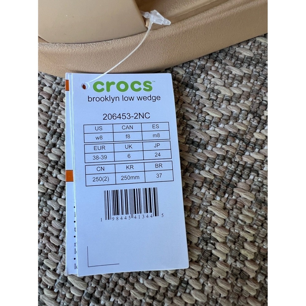 NWT Crocs Brooklyn Low Wedge Sandals Nude Beige Womens Size 8 - Picture 2 of 5